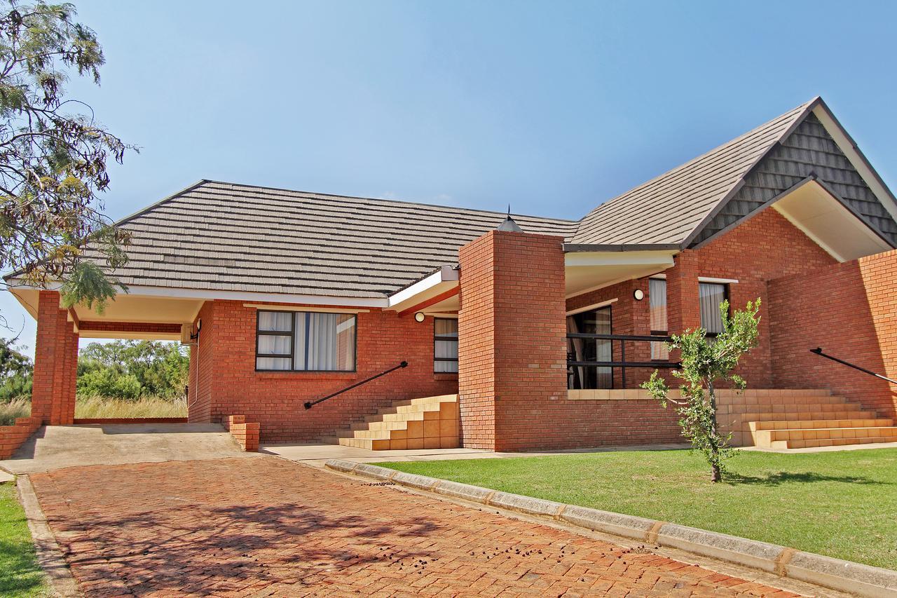 Monateng Safari Lodge Wallmannstal Exterior photo