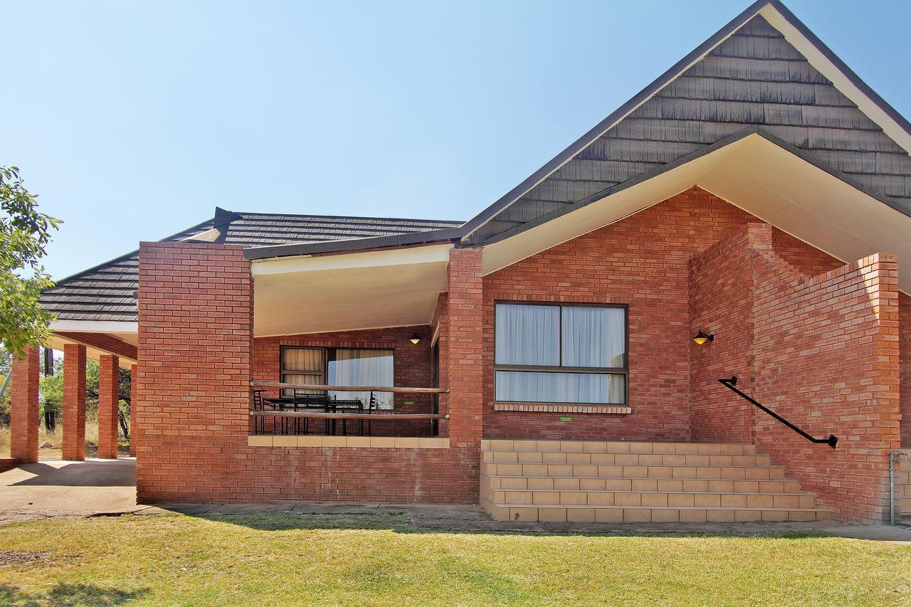 Monateng Safari Lodge Wallmannstal Exterior photo